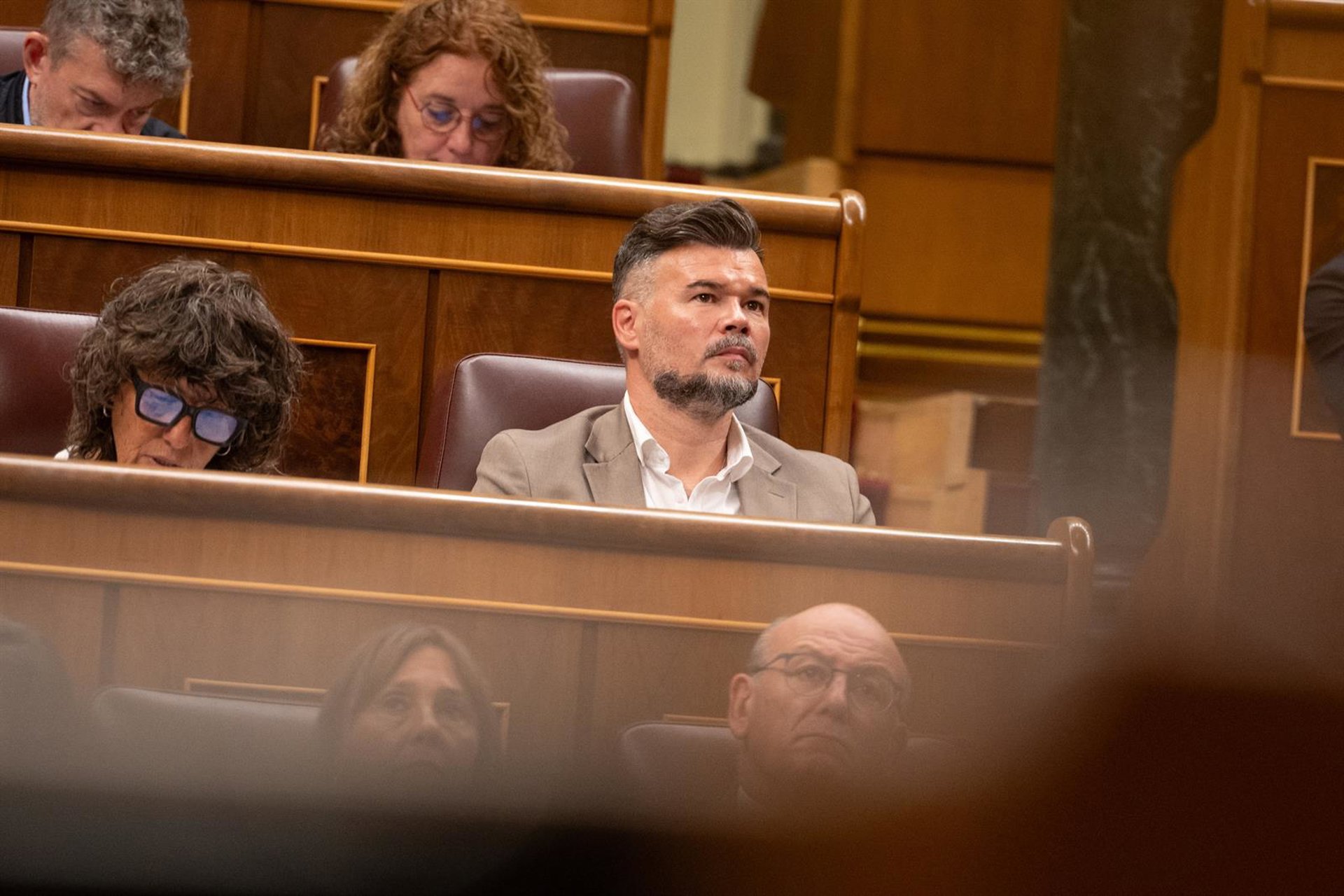 Rufián dice que leerá «hasta la última coma» de los decretos de Vivienda y se niega a adelantar su apoyo