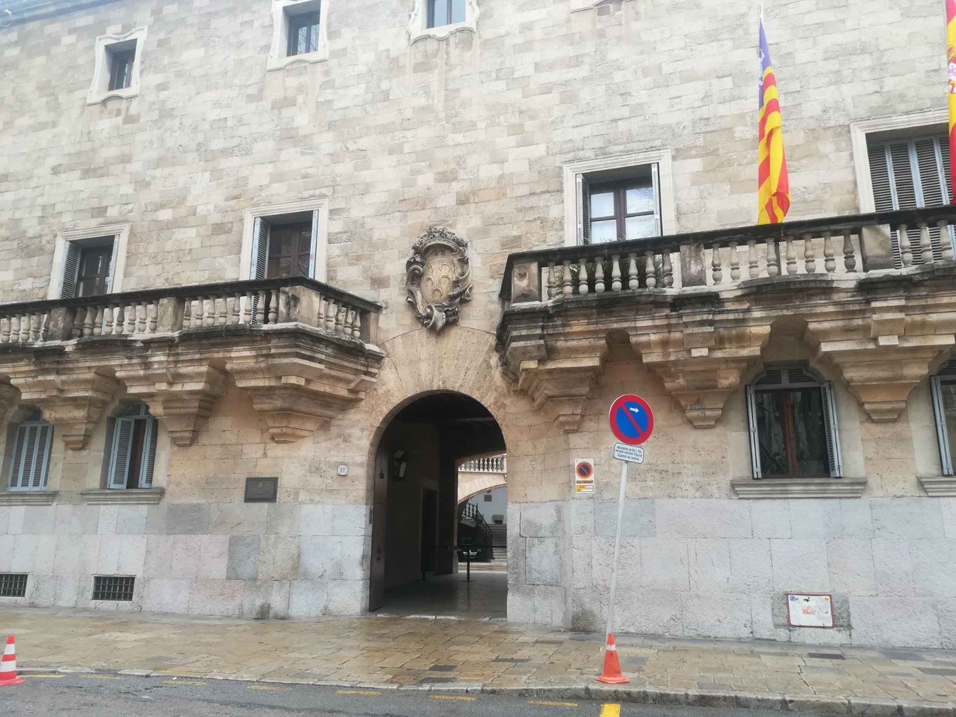 Una menor que había escapado de un centro acusa a un hombre violarla en un hotel de Magaluf