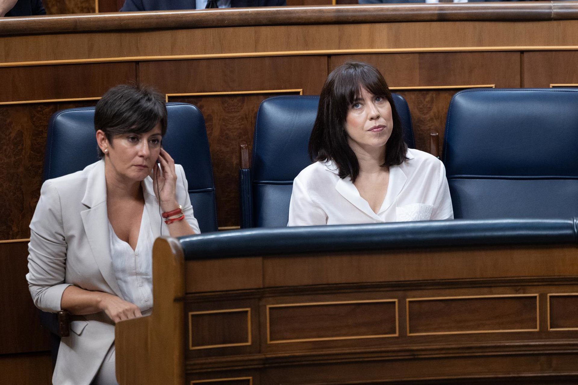 Isabel Rodríguez se declara «muy decepcionada» y acusa a PP y Junts de elegir a «los buitres» tumbando los decretos