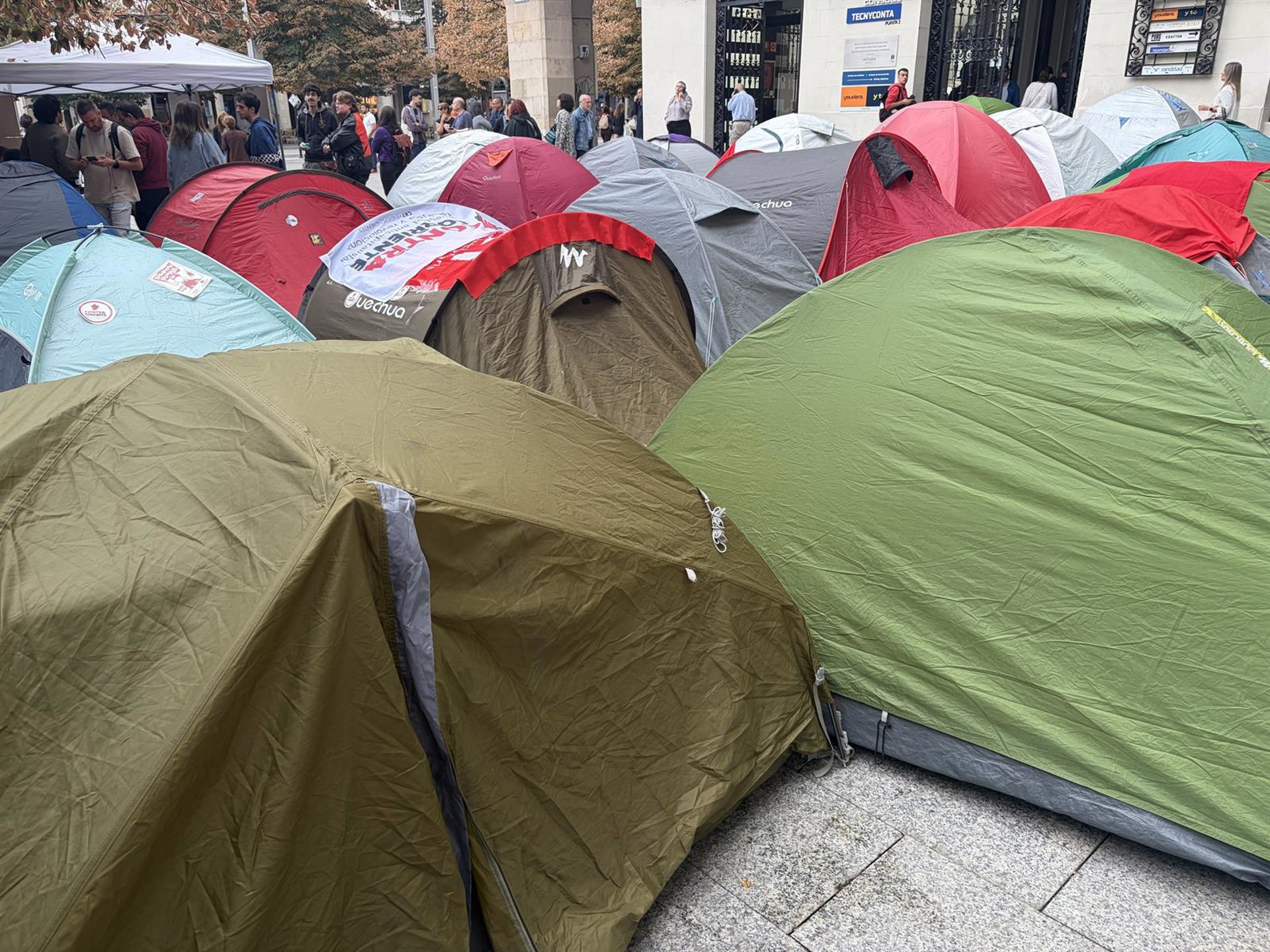 La acampada por la vivienda se levanta esta tarde para seguir la lucha en asambleas y extenderlas en barrios